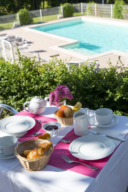 Logis Hotel Restaurant Spa Beau Site Люксойл-ле-Бан Екстериор снимка