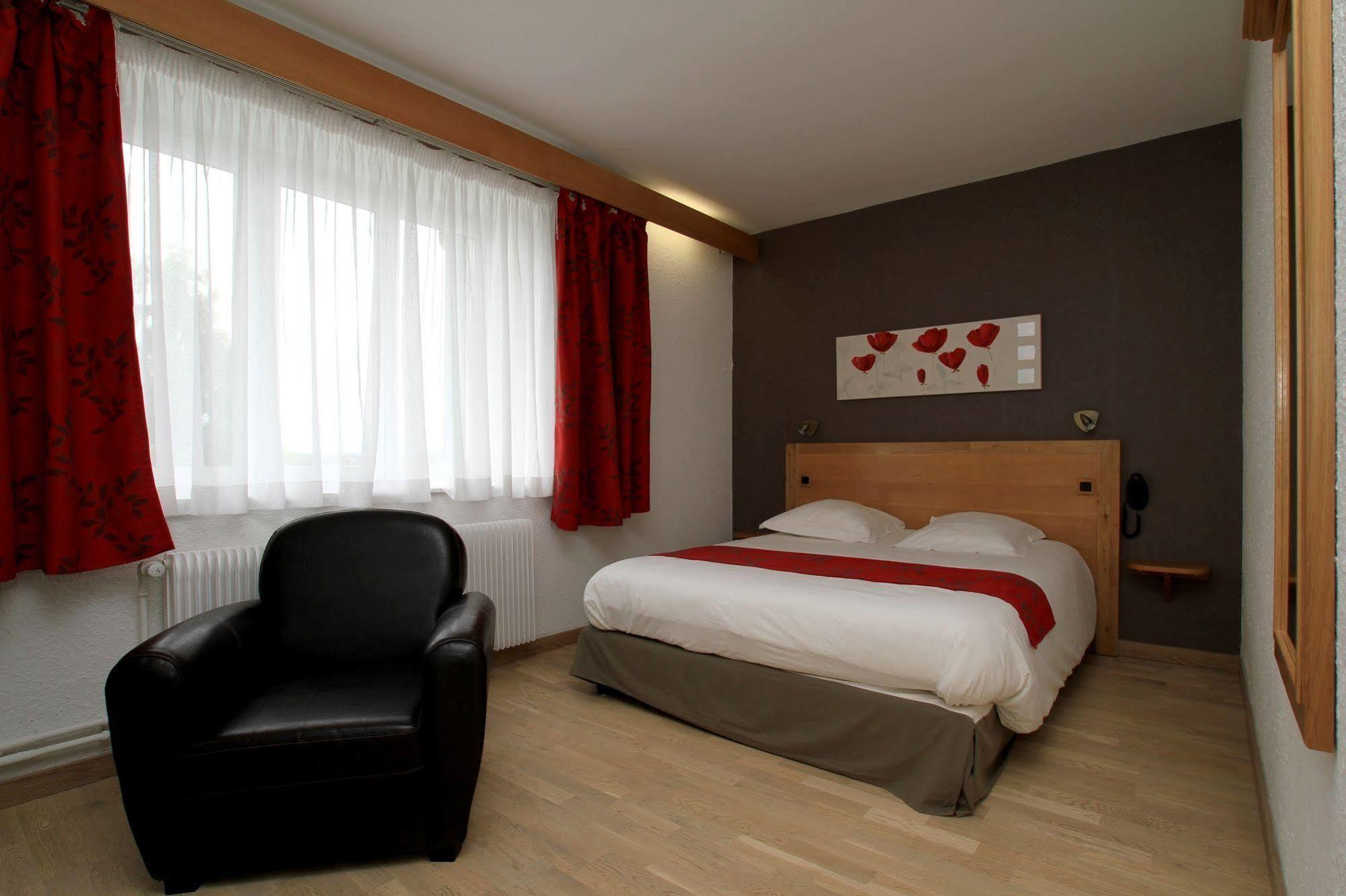 Logis Hotel Restaurant Spa Beau Site Люксойл-ле-Бан Екстериор снимка