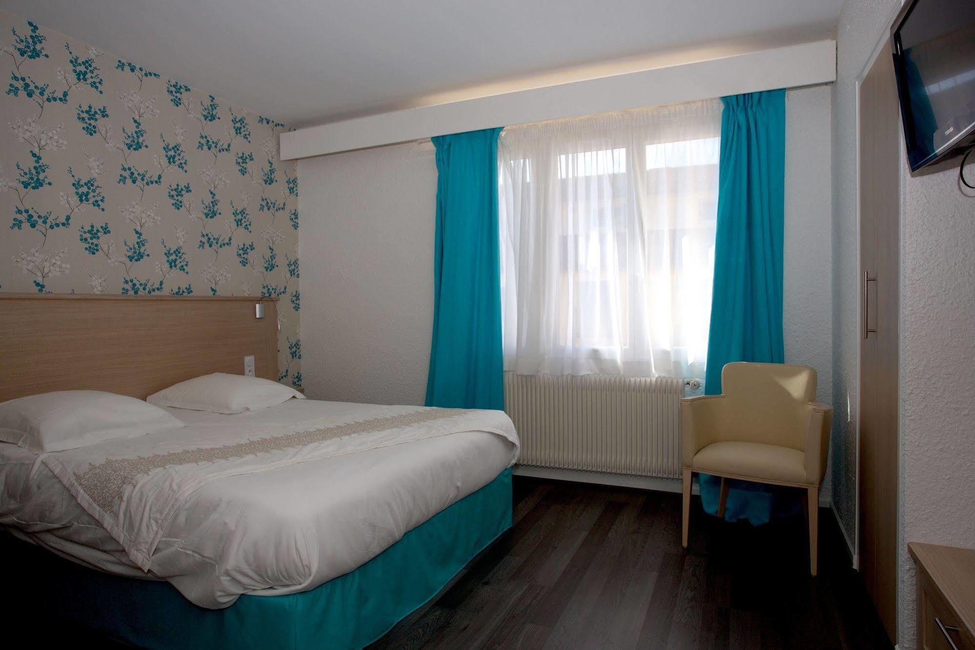 Logis Hotel Restaurant Spa Beau Site Люксойл-ле-Бан Екстериор снимка