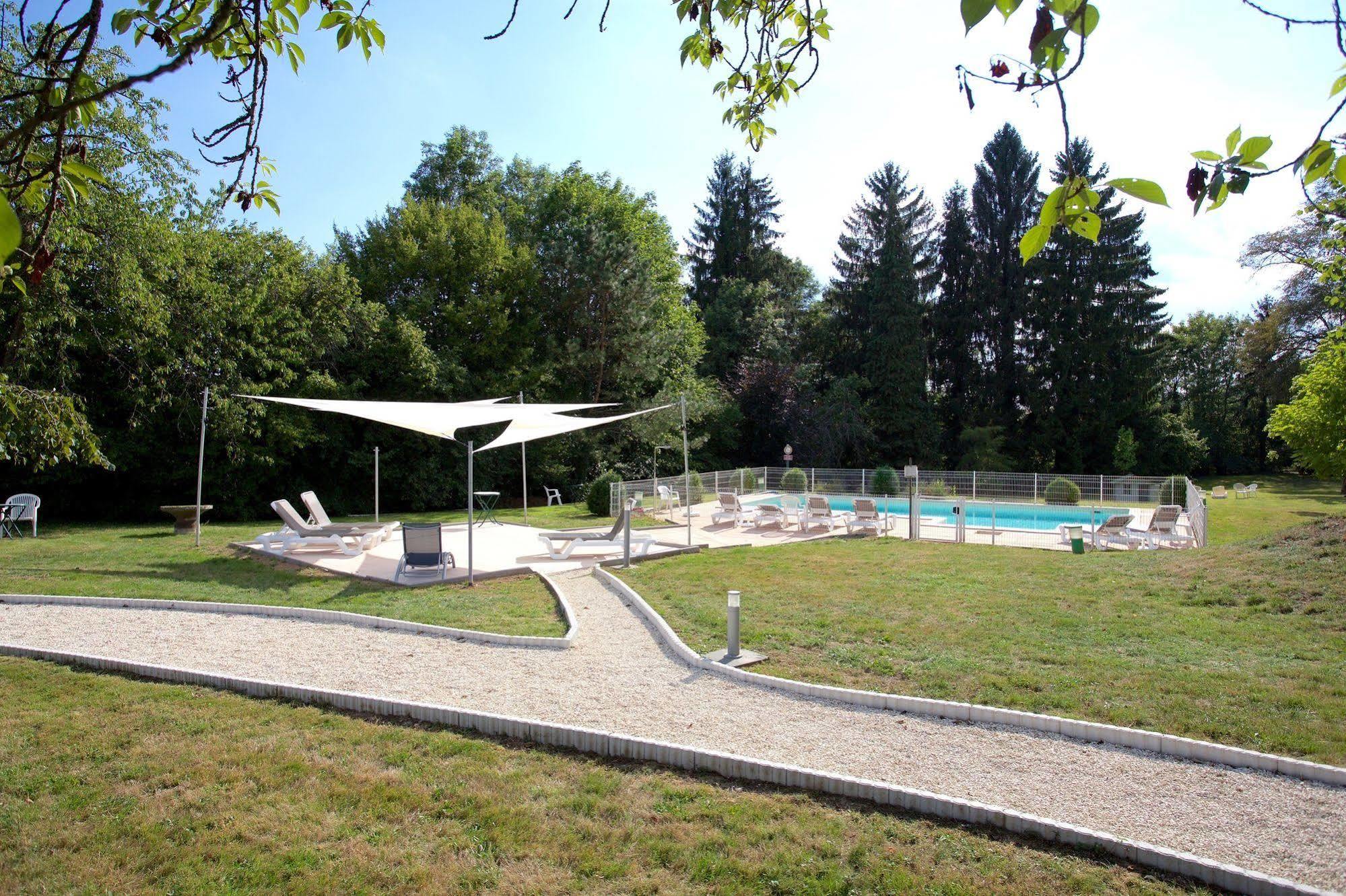 Logis Hotel Restaurant Spa Beau Site Люксойл-ле-Бан Екстериор снимка